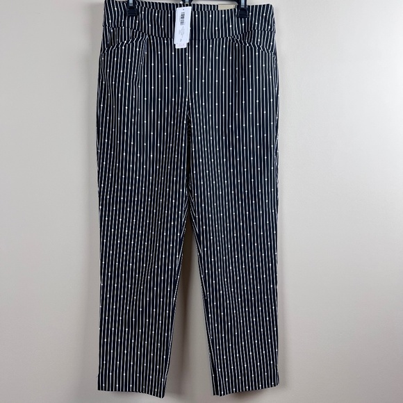 Chico's Pants - Chico’s Perfect Stretch Josie Slim Ankle Classic Rise Women’s Size 2 Black White